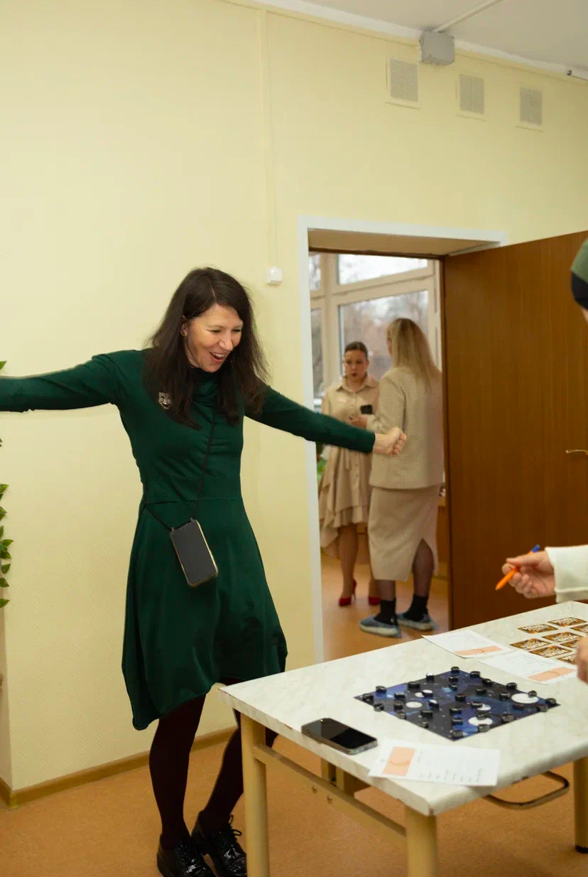 «Аура тепла» Настольные игры ( Женский клуб)